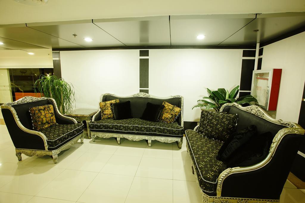 Big 8 Corporate Hotel Tagum Buitenkant foto