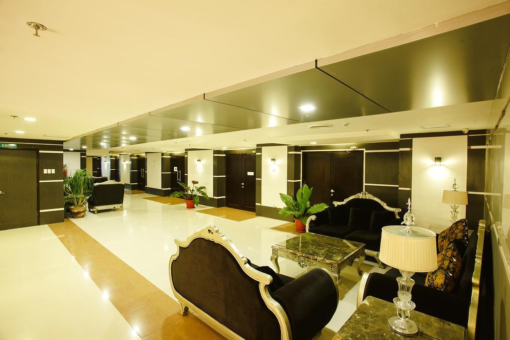 Big 8 Corporate Hotel Tagum Buitenkant foto