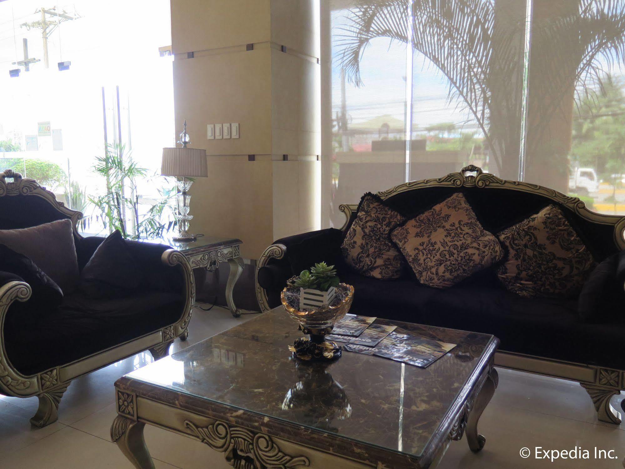 Big 8 Corporate Hotel Tagum Buitenkant foto